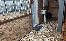 Casa simples e confortável perto do ginásio Adib em Sbc